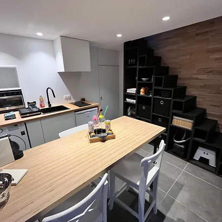 La Maison Mythique Holiday home *